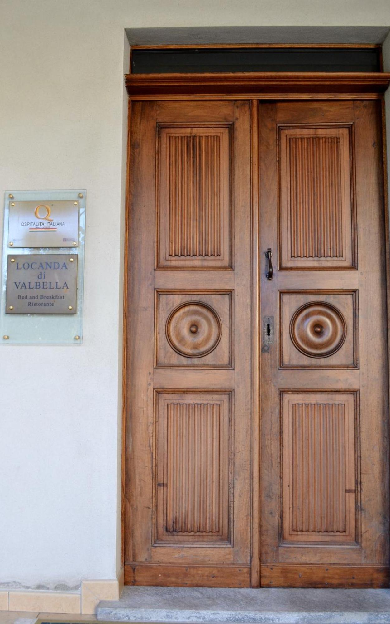 אסטי La Locanda Di Valbella מראה חיצוני תמונה